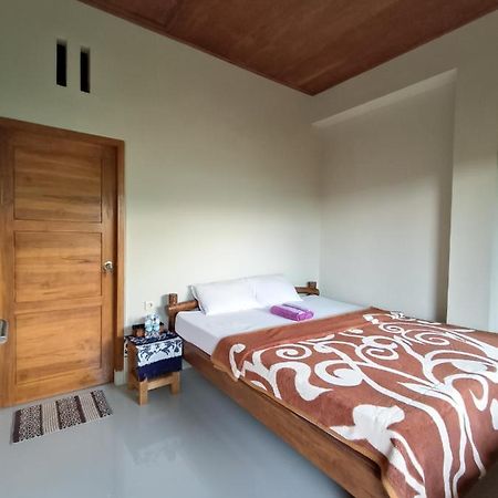 Made Oka Budget Room มุนดุก ภายนอก รูปภาพ